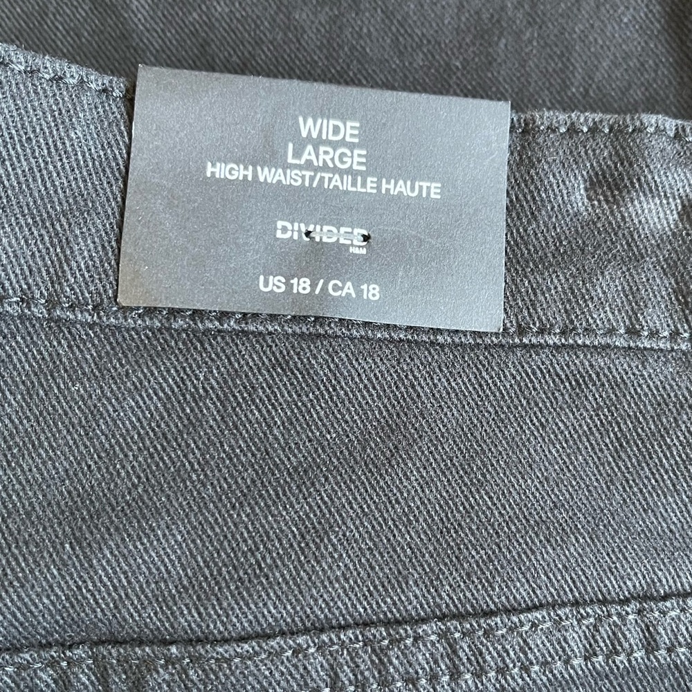 H&M DIVIDED JEANS - Picture 2 of 7